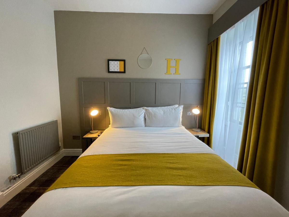 The County Hotel Haverfordwest Eksteriør bilde