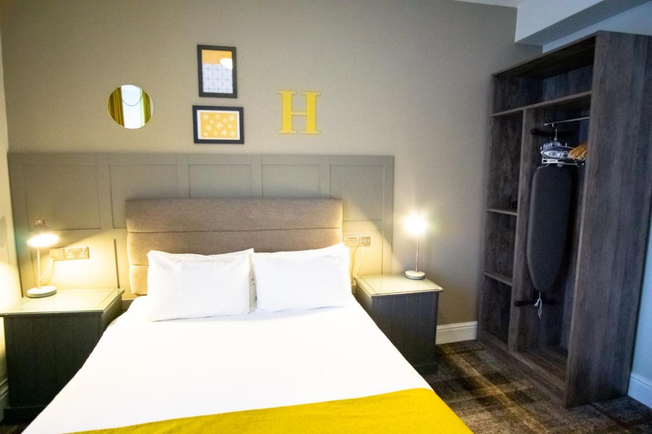 The County Hotel Haverfordwest Eksteriør bilde