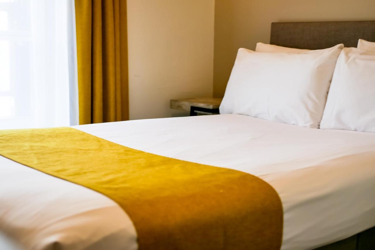 The County Hotel Haverfordwest Eksteriør bilde
