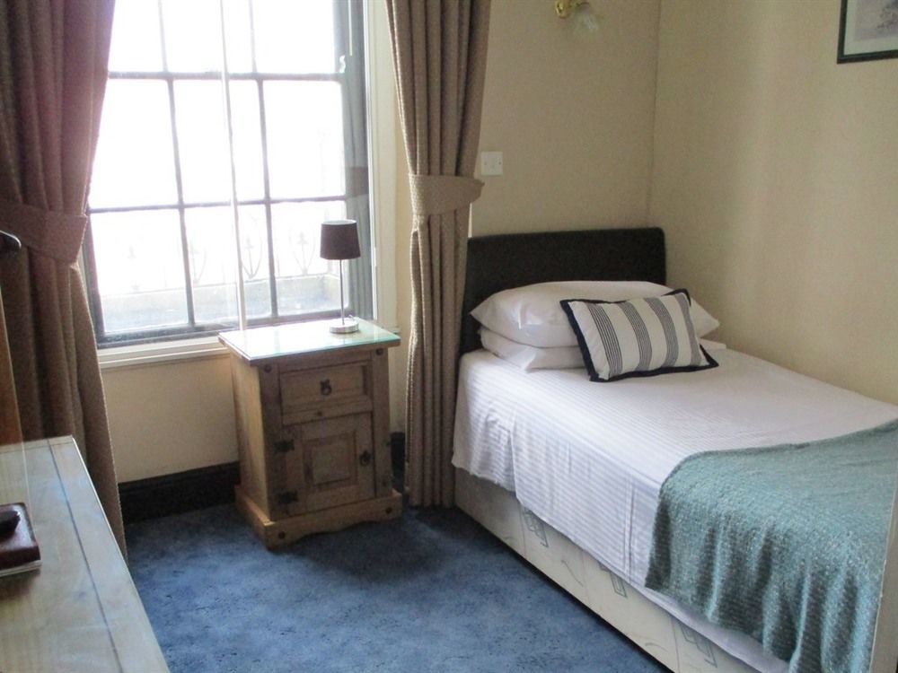 The County Hotel Haverfordwest Eksteriør bilde