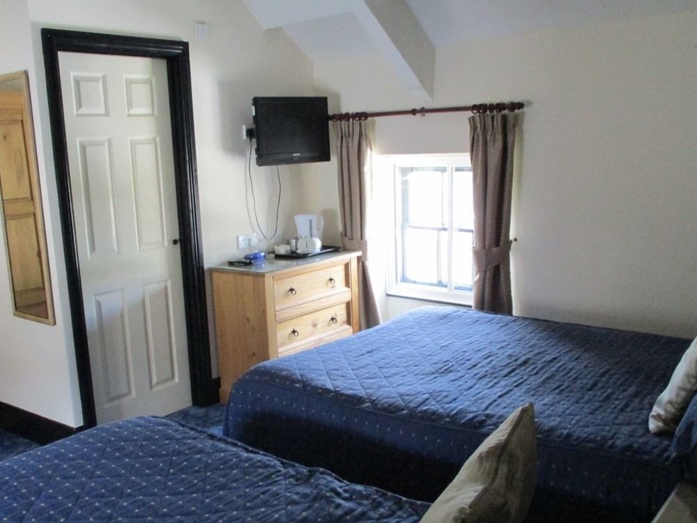 The County Hotel Haverfordwest Eksteriør bilde