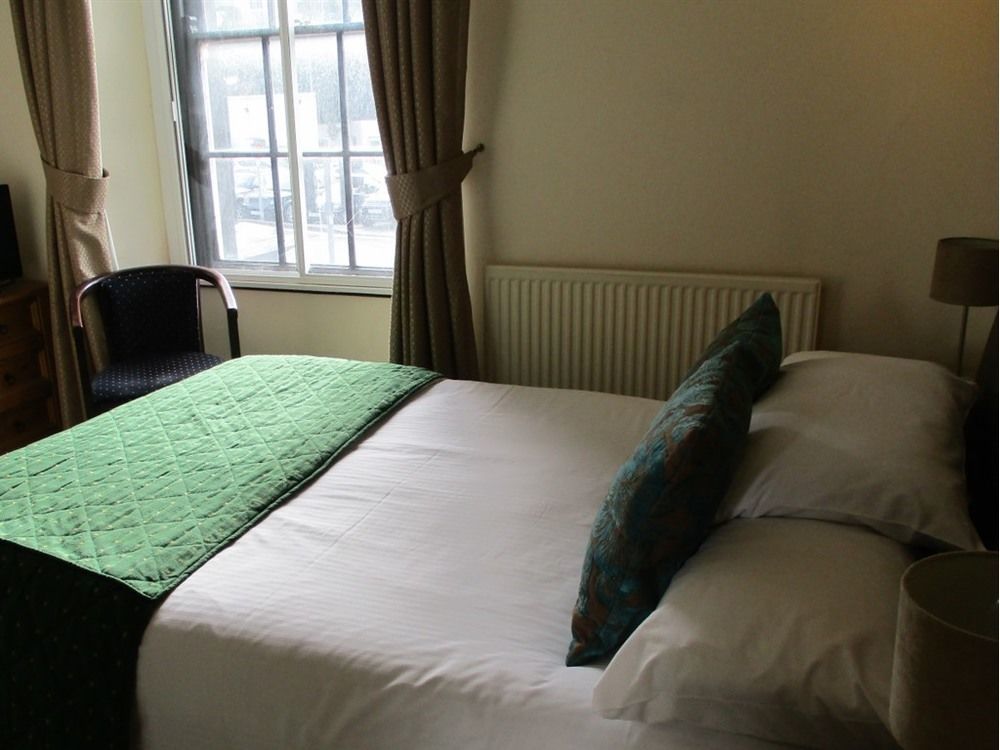 The County Hotel Haverfordwest Eksteriør bilde